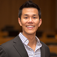 Photo portrait of Eric Kim